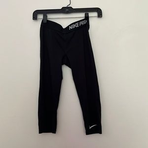 Nike Pro Capris